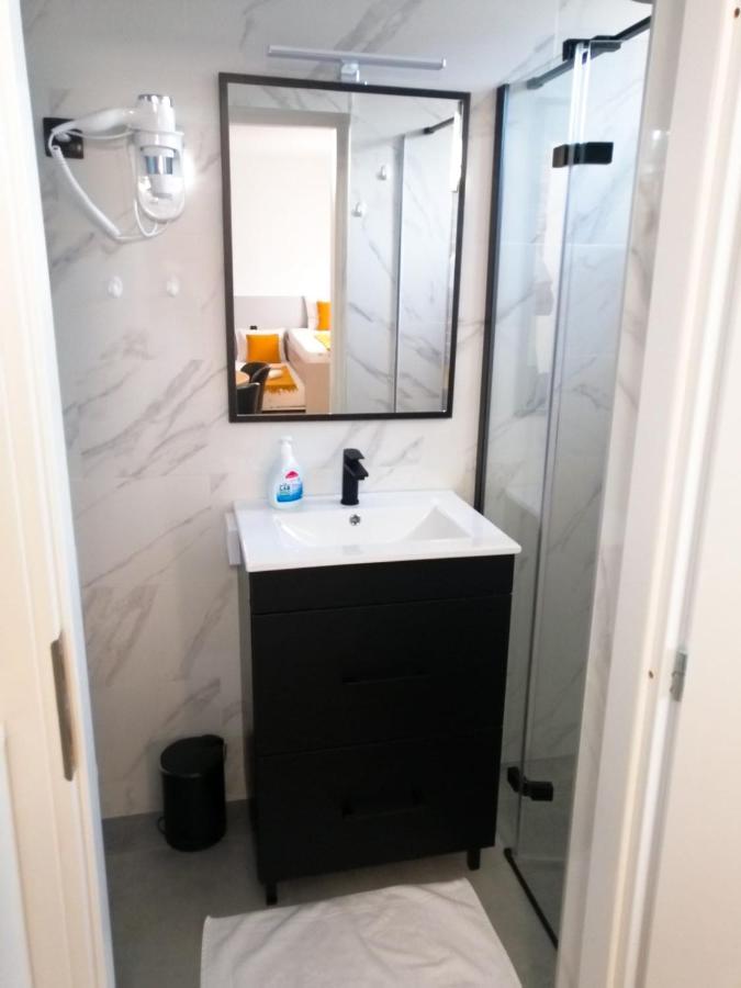 Evita Studio Apartment Карловац Экстерьер фото